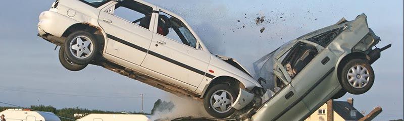 Звуки Аварии машин на дороге: удара автомобиля на дороге